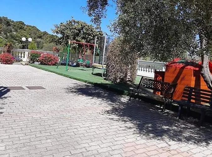 Jolly מלון דירות